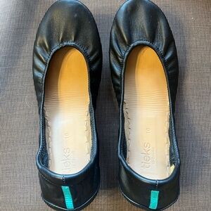Women’s Italian leather black Tieks size 10
